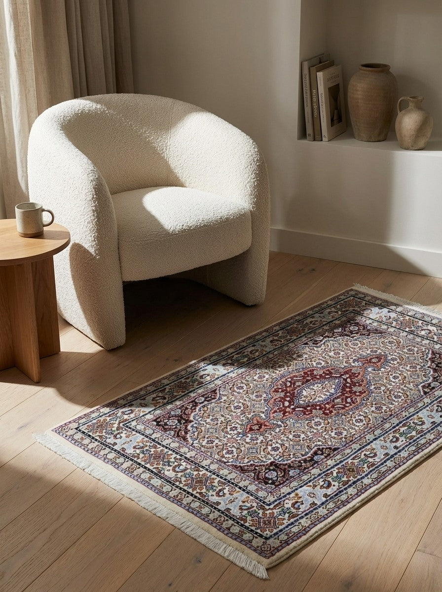 Moud Mahi — Hand-knotted, 74x118 cm, Beige, 100% Virgin Wool | Detail view