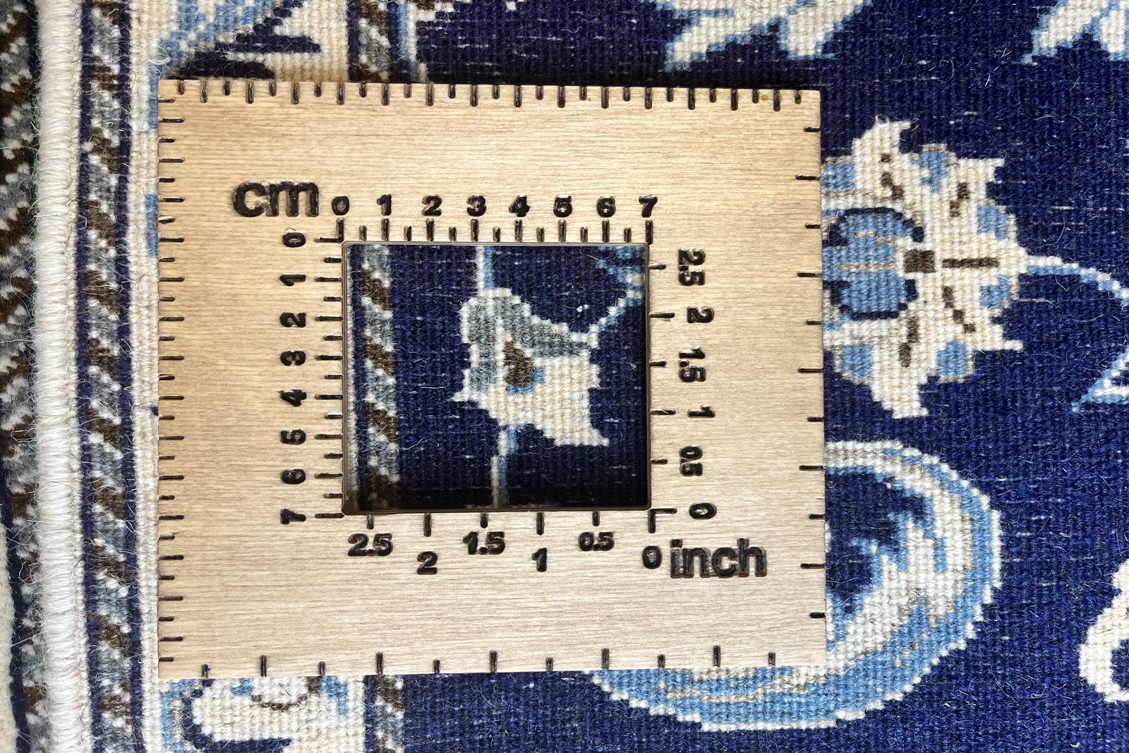 Nain 12La — Hand-knotted, 68x136 cm, Blue, 100% Virgin Wool | View 11