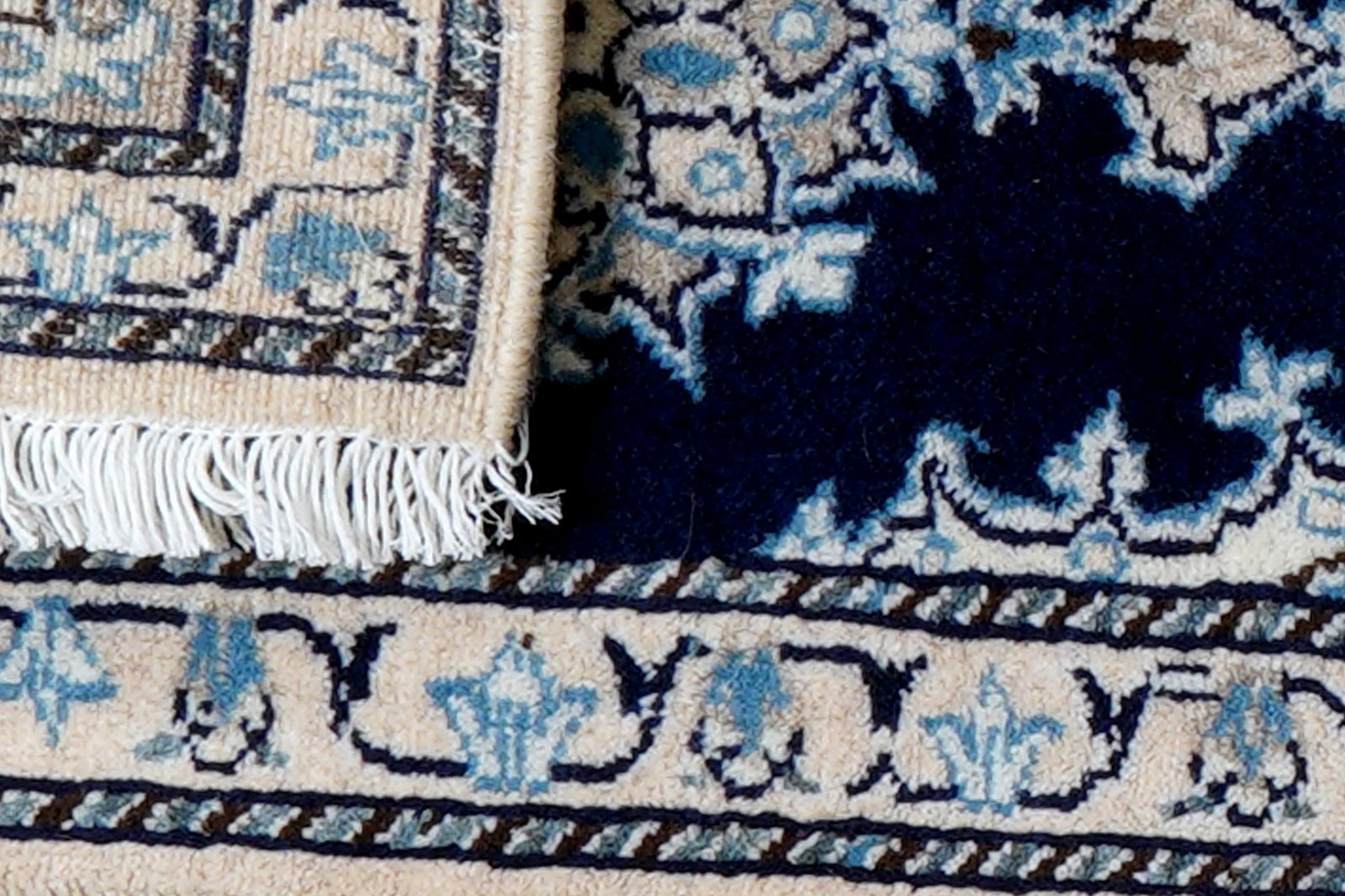 Nain 12La — Hand-knotted, 39x60 cm, Blue, 100% Virgin Wool | View 7