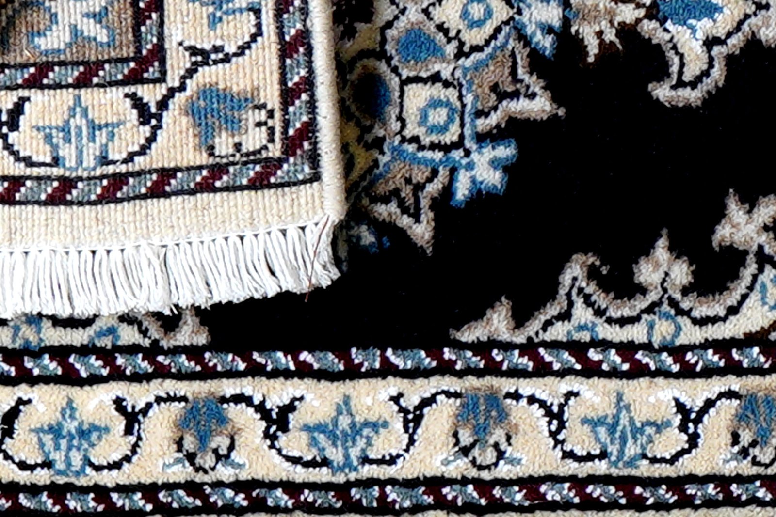 Nain 12La — Hand-knotted, 40x61 cm, Blue, 100% Virgin Wool | View 7
