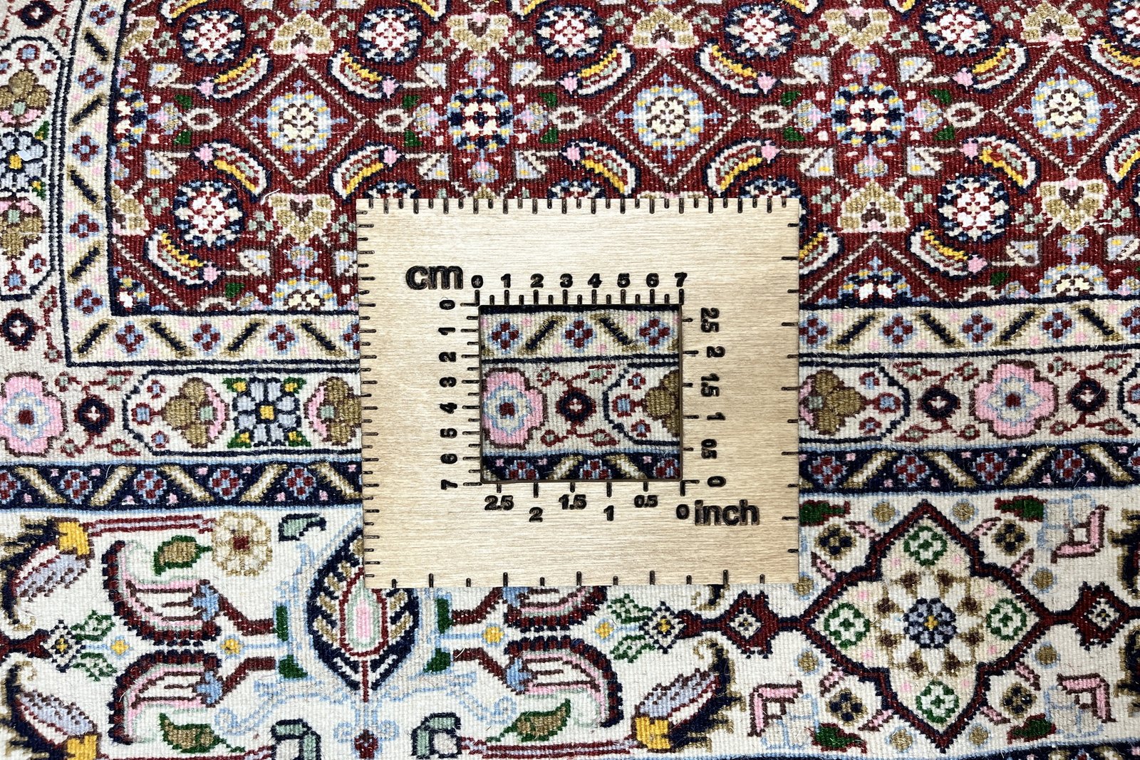 Moud Mahi — Hand-knotted, 143x193 cm, Red, 100% Virgin Wool | View 11