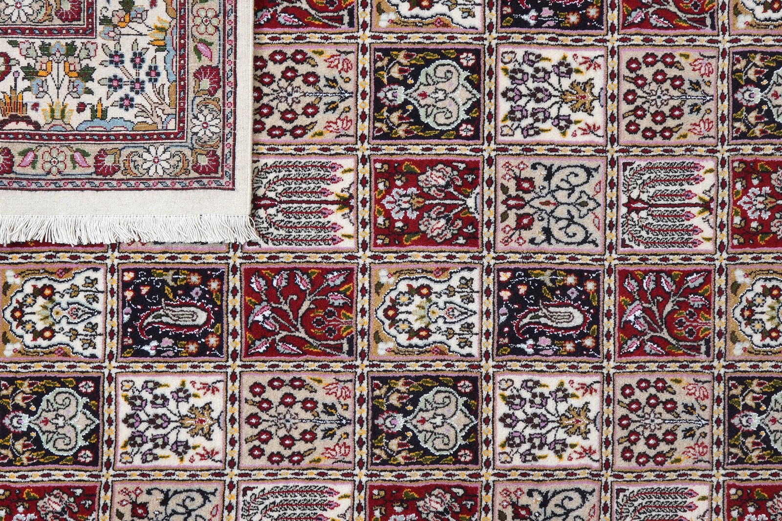 Moud Felder — Hand-knotted, 143x201 cm, Multicolor, 100% Virgin Wool | View 7