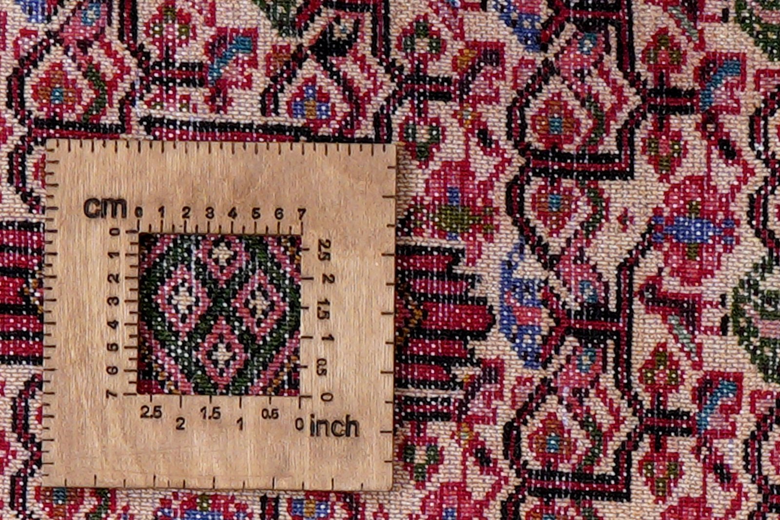 Assadabad — Hand-knotted, 60x96 cm, Beige, 100% Virgin Wool | View 8