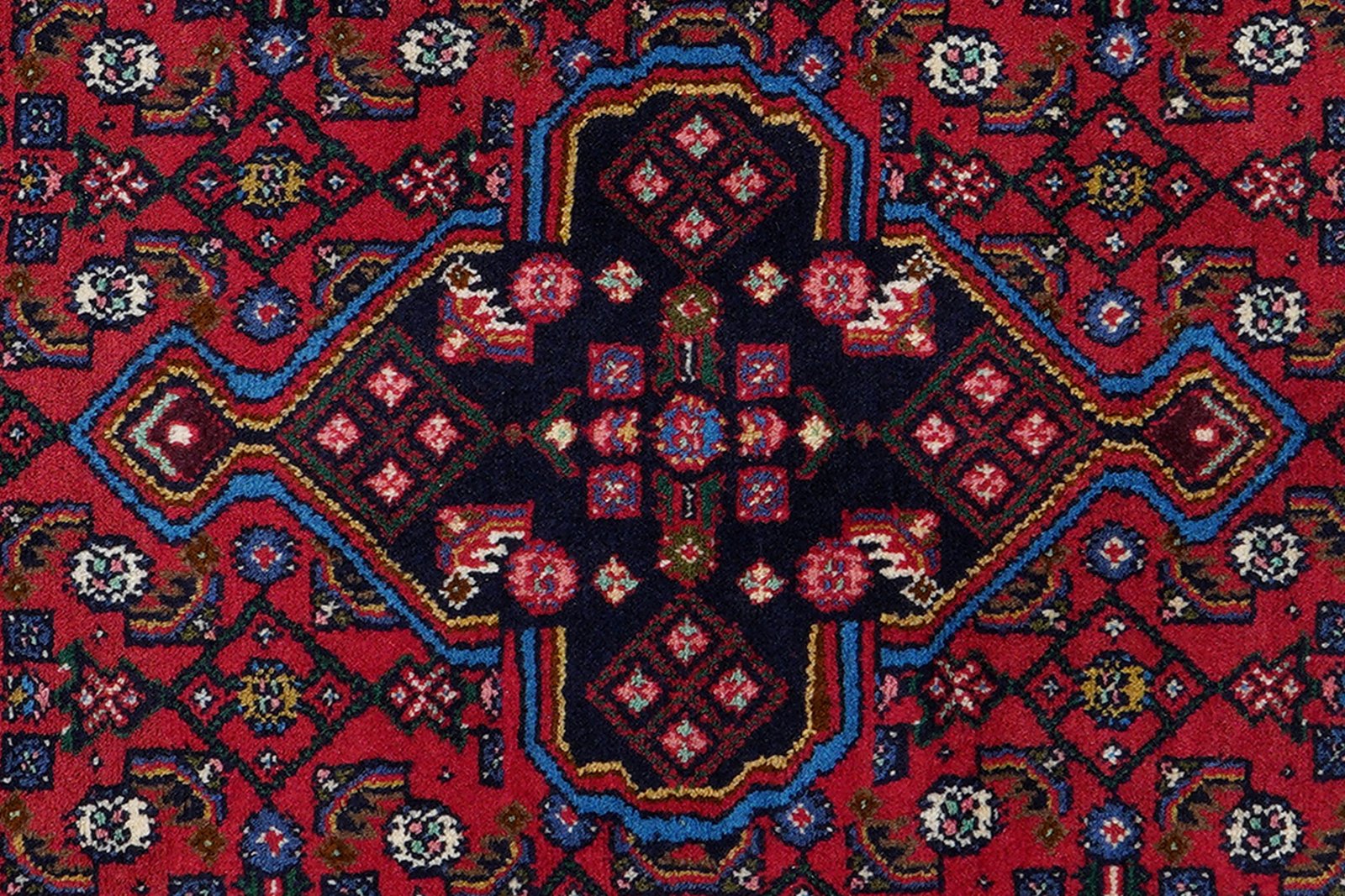 Assadabad — Hand-knotted, 113x163 cm, Red, 100% Virgin Wool | View 6