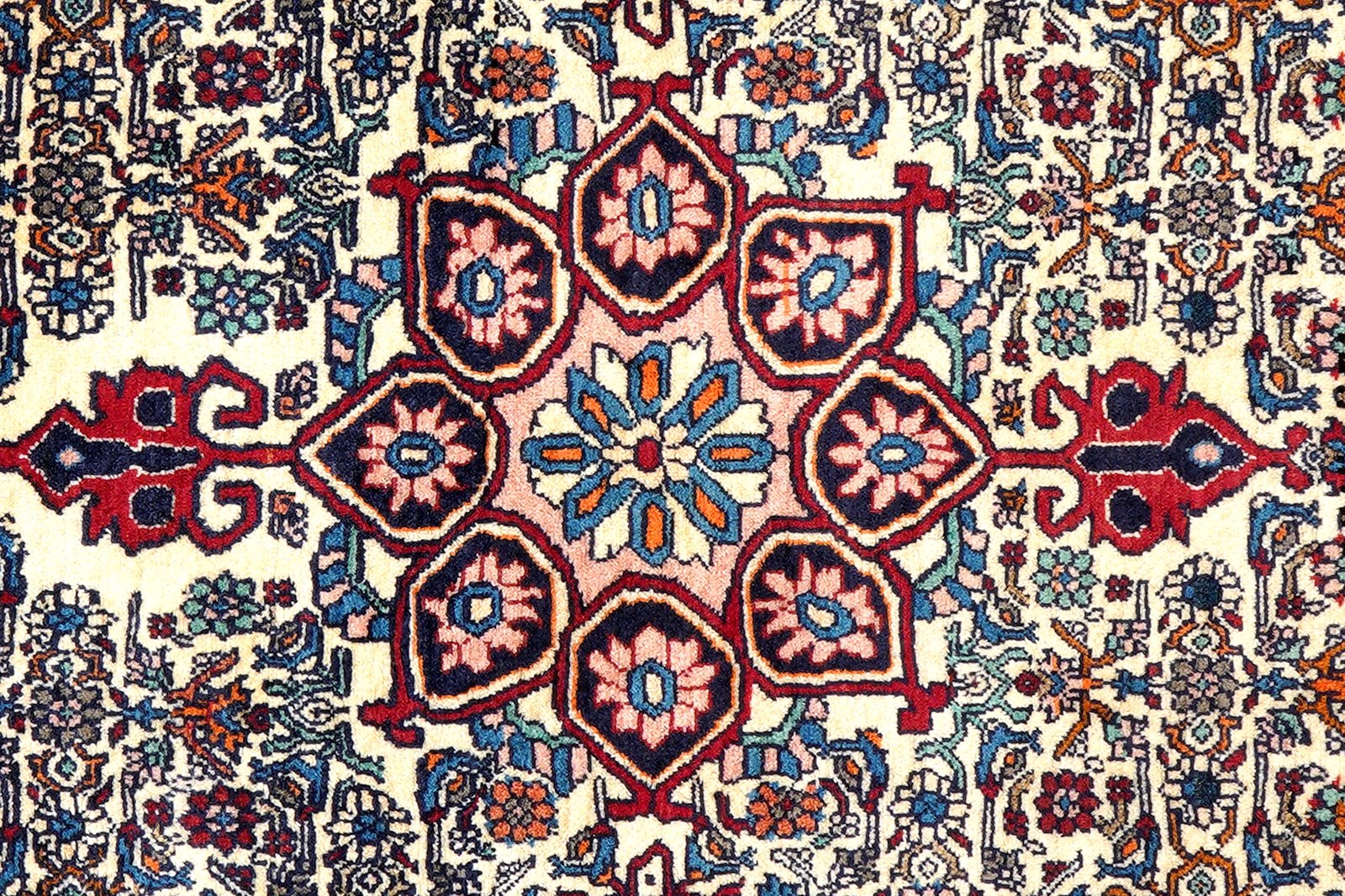 Bidjar Zandjan — Hand-knotted, 112x158 cm, Beige, 100% Virgin Wool | View 6