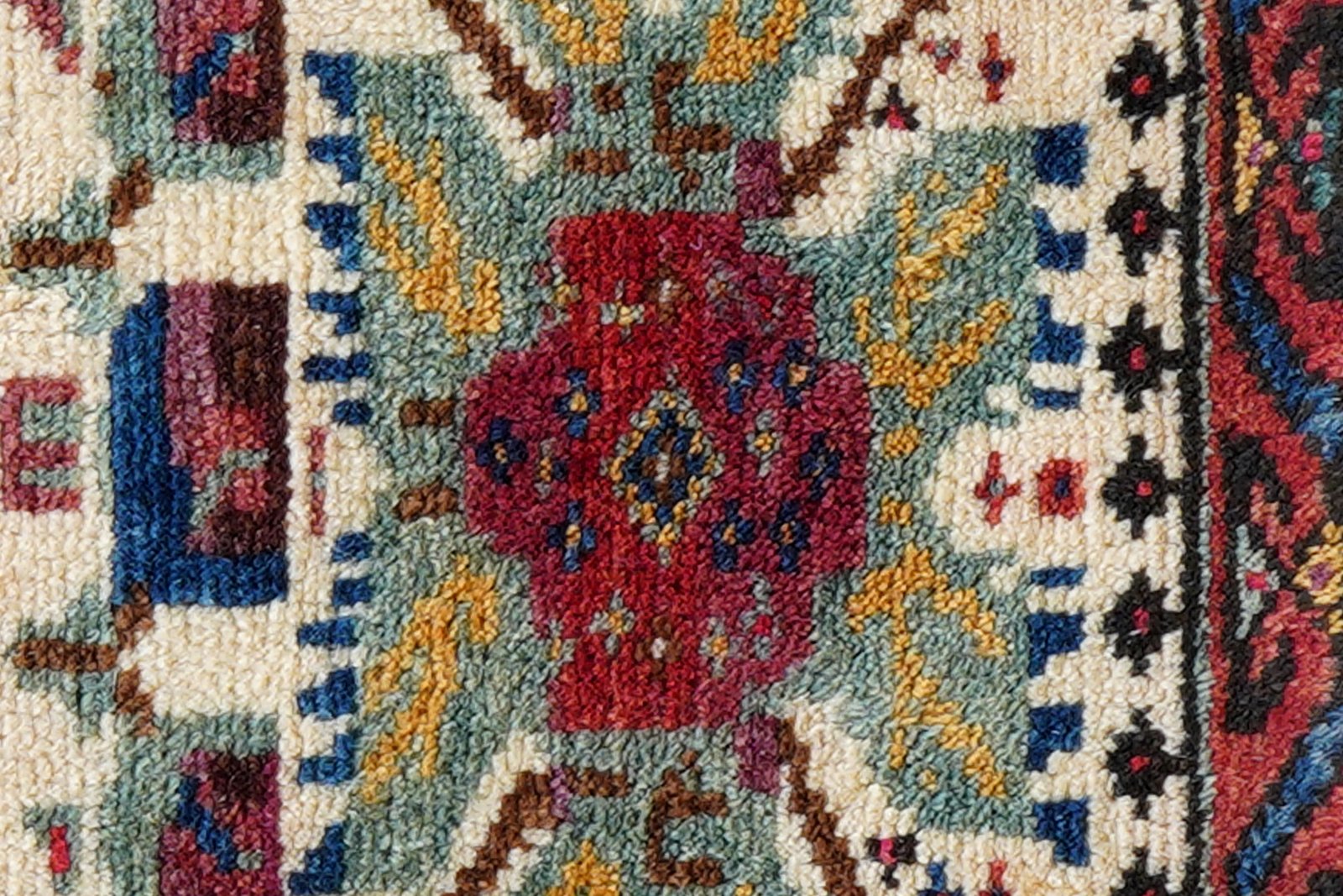 Afshar — Hand-knotted, 41x29 cm, Beige, 100% Virgin Wool | View 6