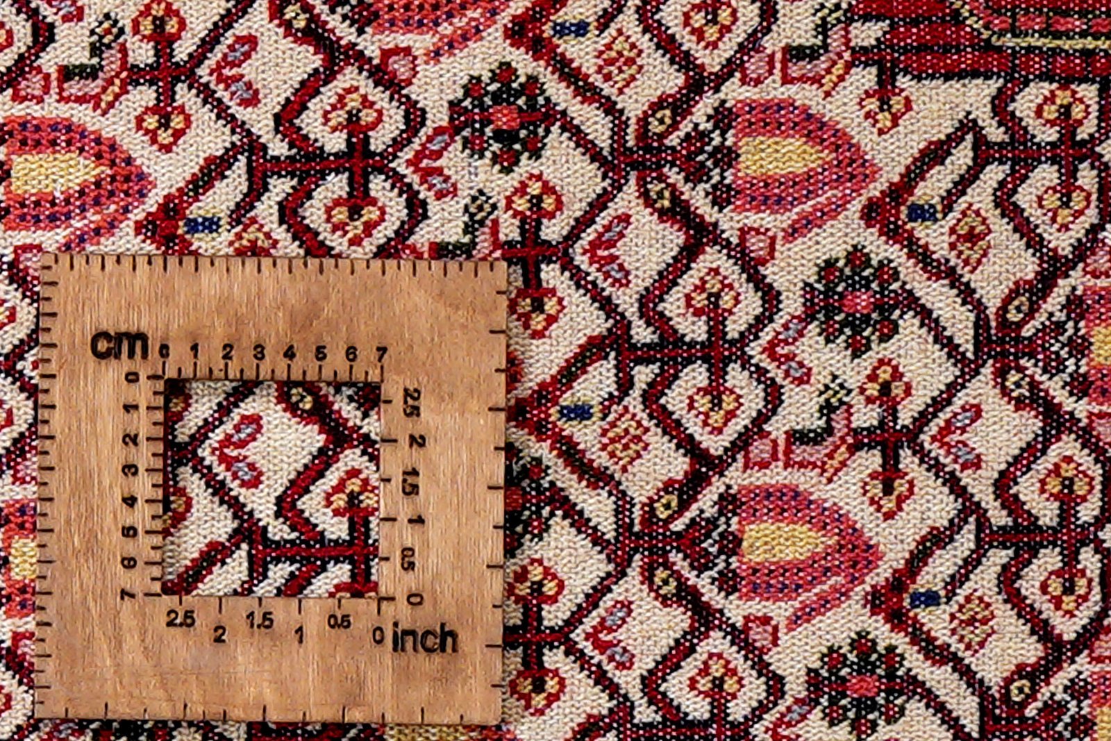 Assadabad — Hand-knotted, 81x189 cm, Beige, 100% Virgin Wool | View 8