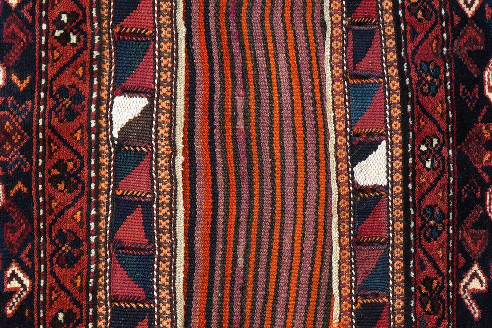 Khorjin — Handgefertigt, 115x68 cm, Rot, 100% Virgin Wool | View 6