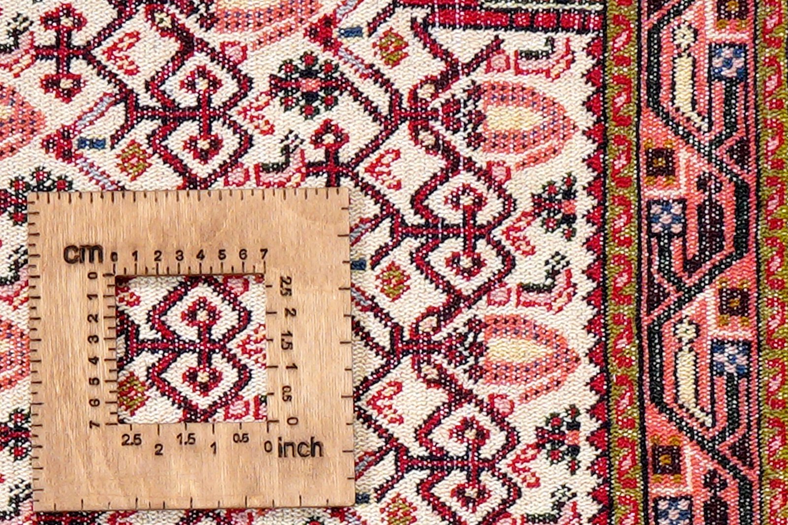 Assadabad — Hand-knotted, 78x193 cm, Beige, 100% Virgin Wool | View 8