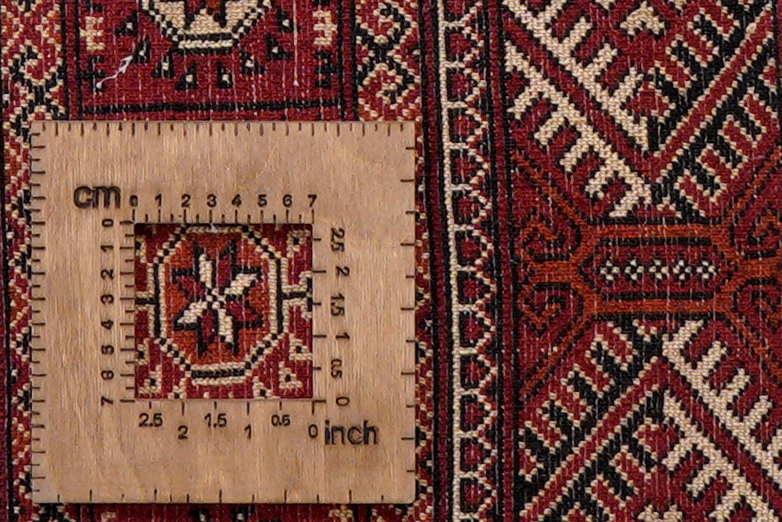 Turkman — Hand-knotted, 134x201 cm, Red, 100% Virgin Wool | View 8