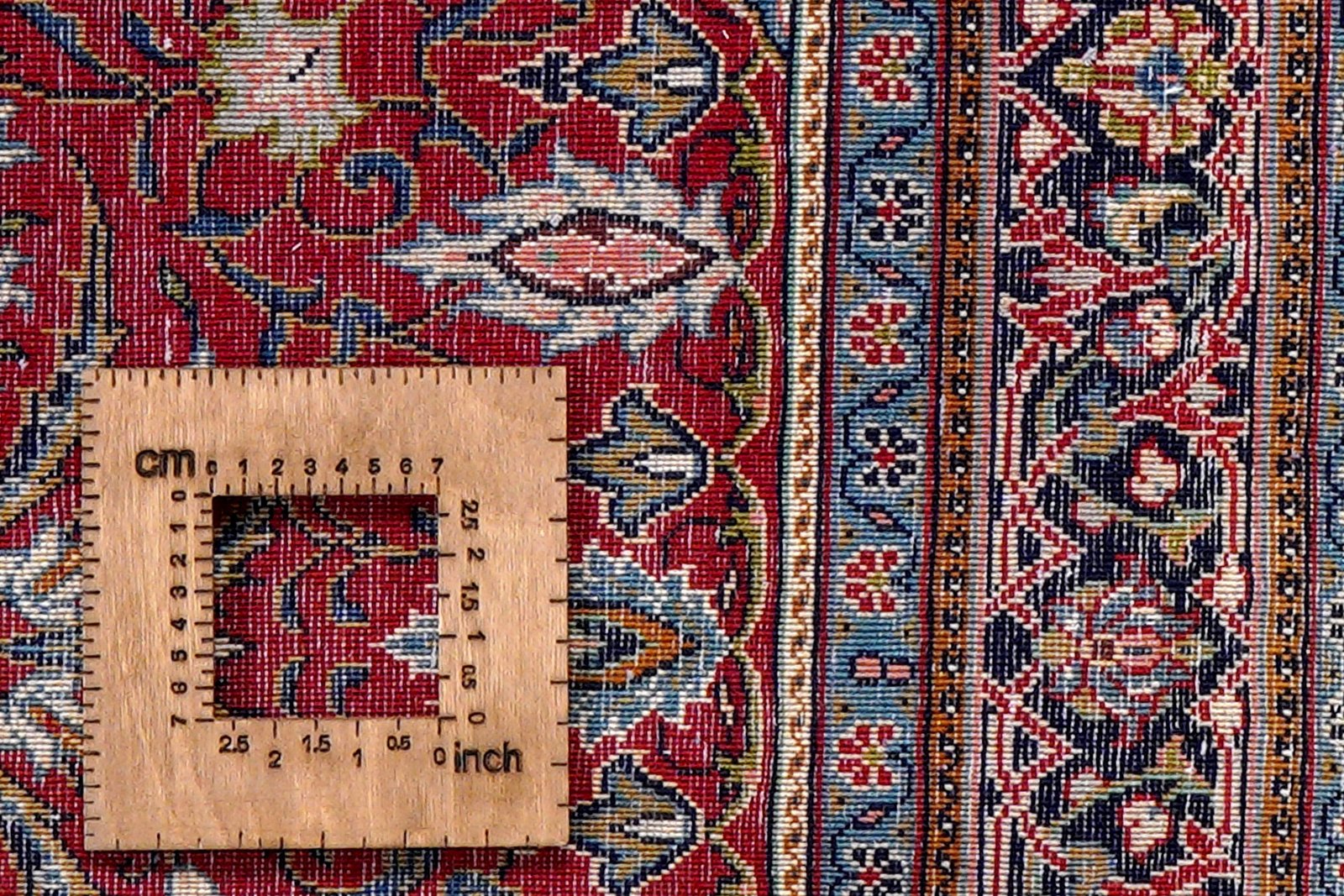 Sarough — Hand-knotted, 132x220 cm, Red, 100% Virgin Wool | View 8