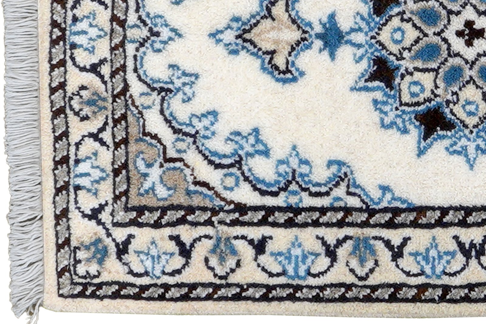Nain 12La — Hand-knotted, 39x62 cm, Beige, 100% Virgin Wool | View 3