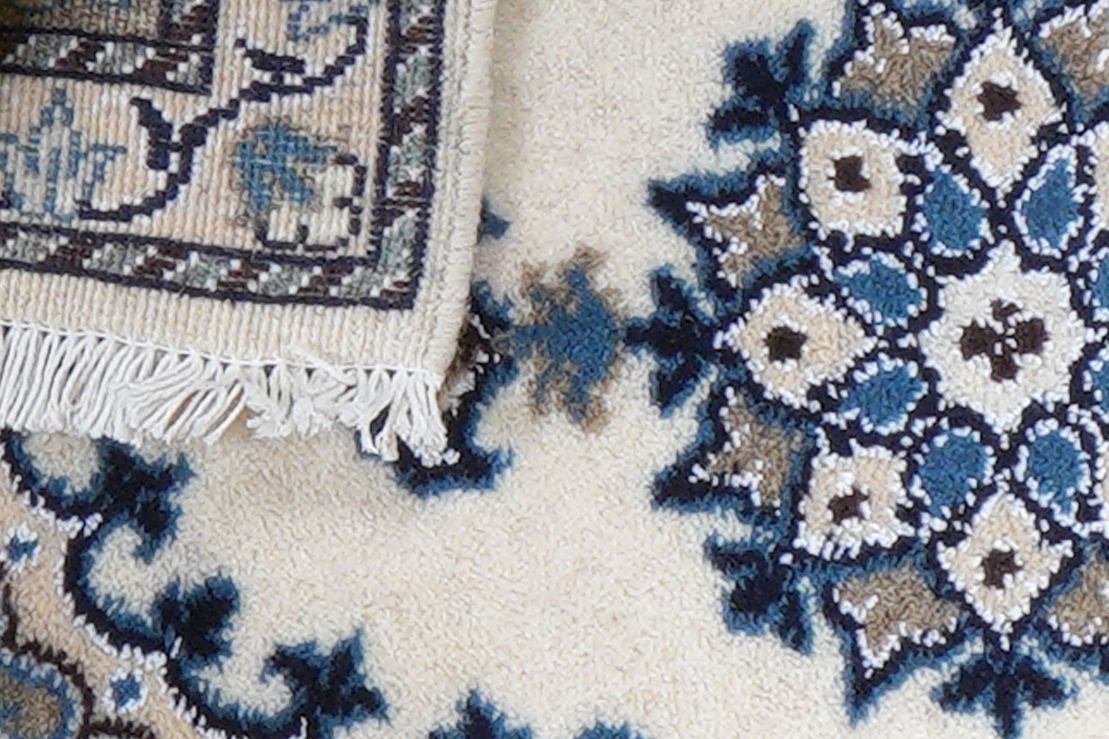 Nain 12La — Hand-knotted, 40x65 cm, Beige, 100% Virgin Wool | View 7