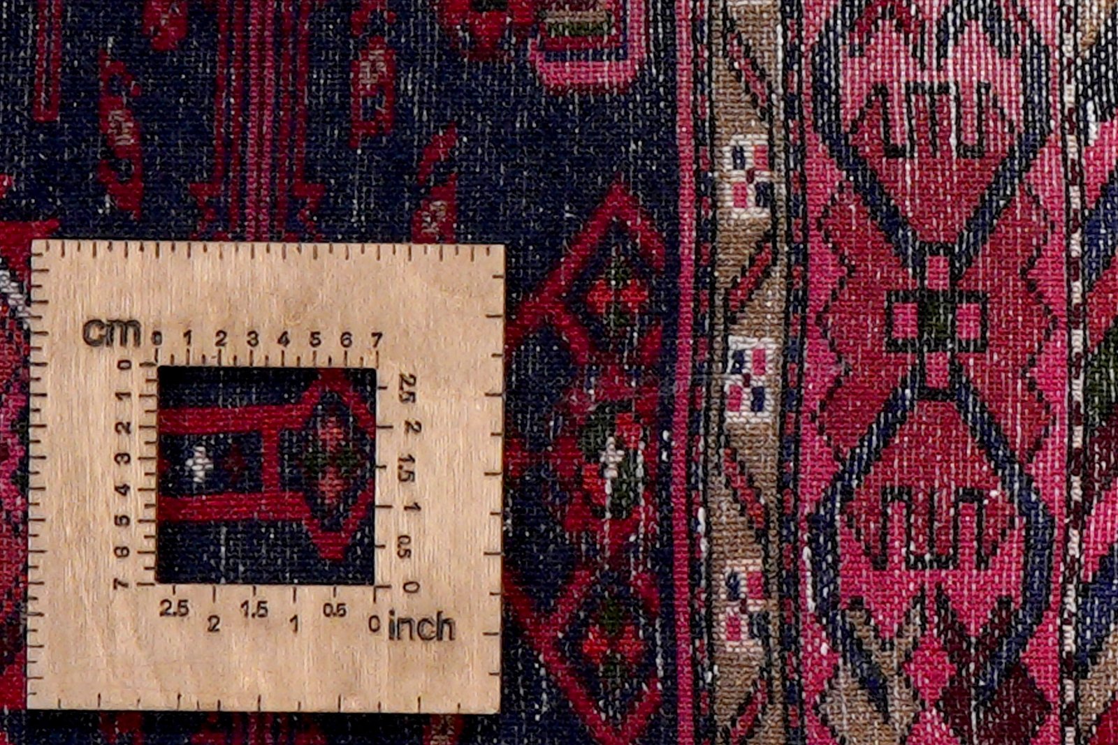 Khamseh — Hand-knotted, 130x202 cm, Red, 100% Virgin Wool | View 8