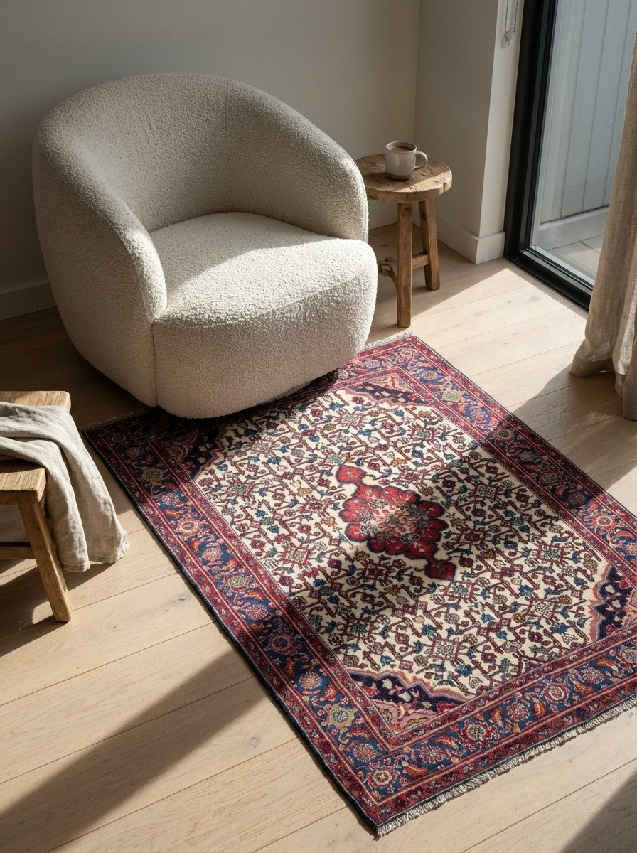 Bidjar Zandjan — Hand-knotted, 109x160 cm, Beige, 100% Virgin Wool | Detail view