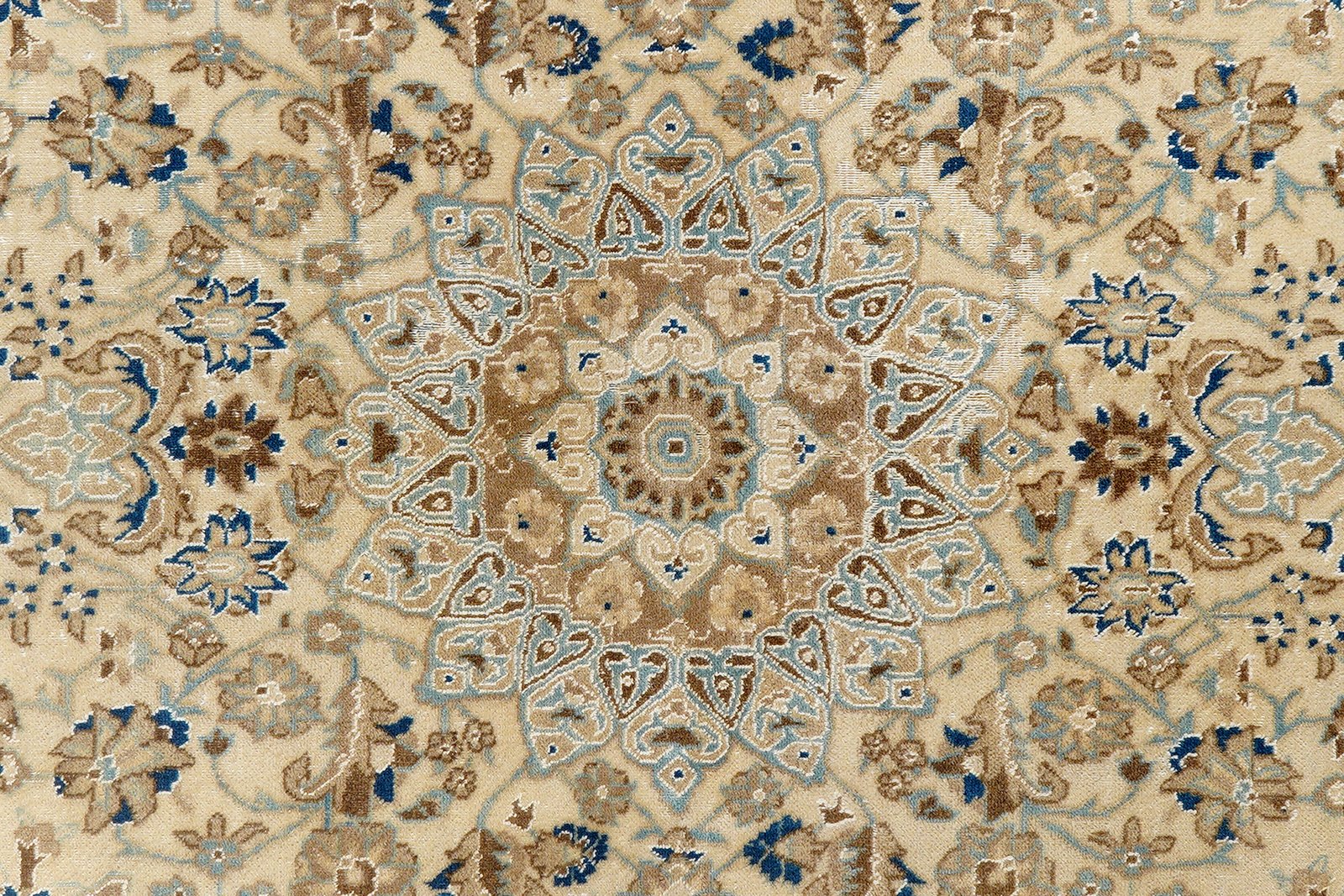 Heritage — Hand-knotted, 122x198 cm, Beige, 100% Virgin Wool | View 6