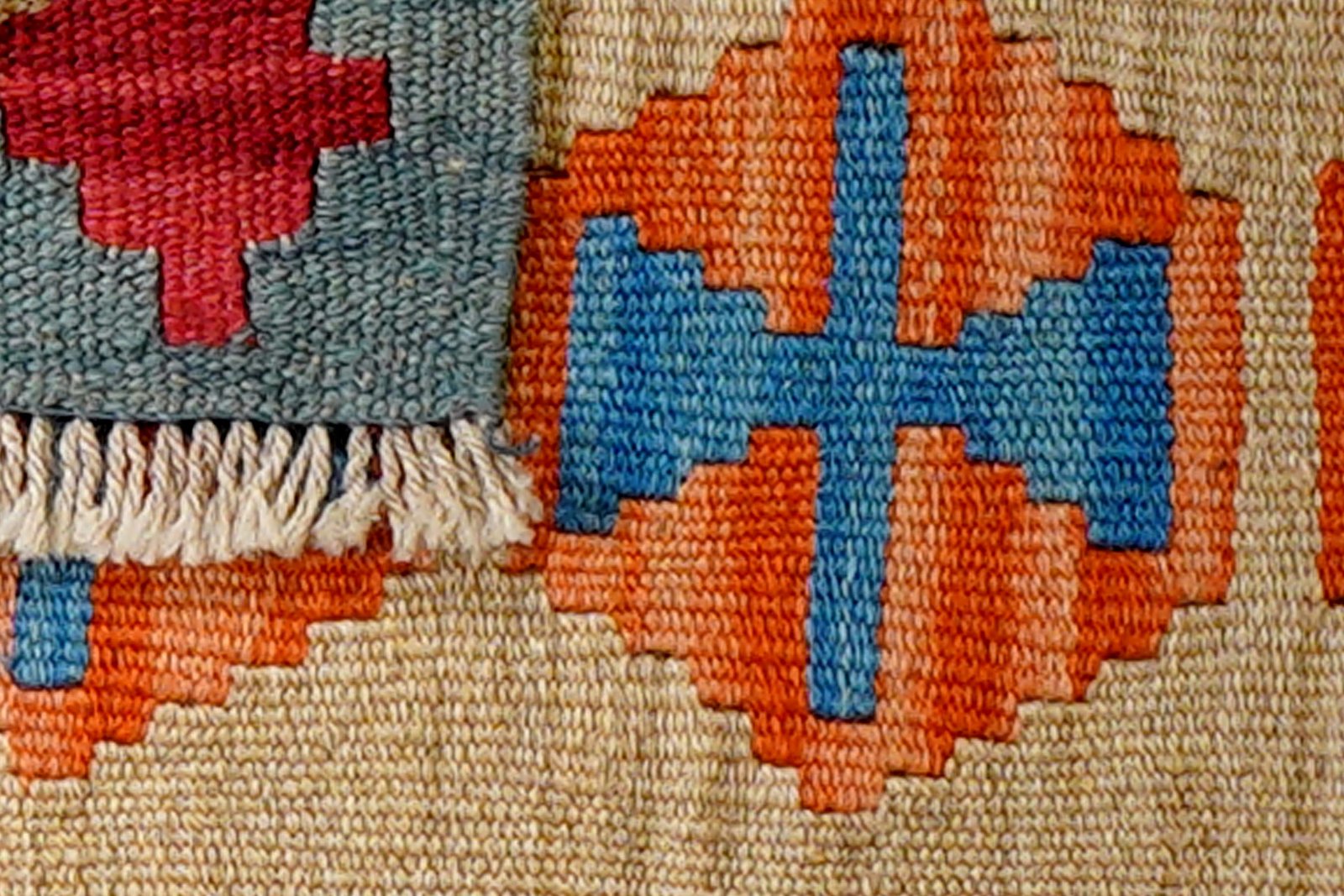 Kelim Gashgai — Handmade, 41x58 cm, Beige, 100% Virgin Wool | View 6