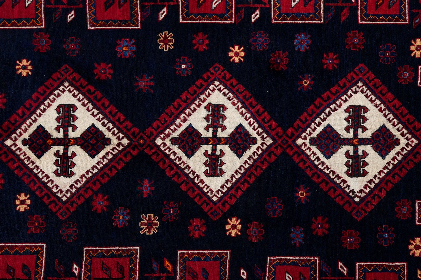 Afshar — Hand-knotted, 165x228 cm, Red, 100% Virgin Wool | View 6