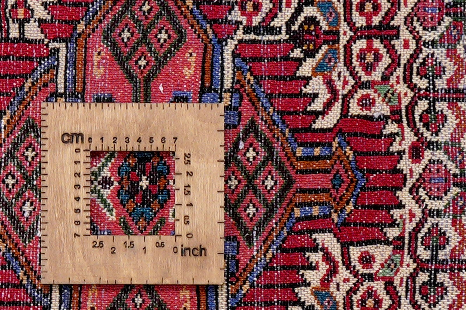Assadabad — Hand-knotted, 80x120 cm, Beige, 100% Virgin Wool | View 8