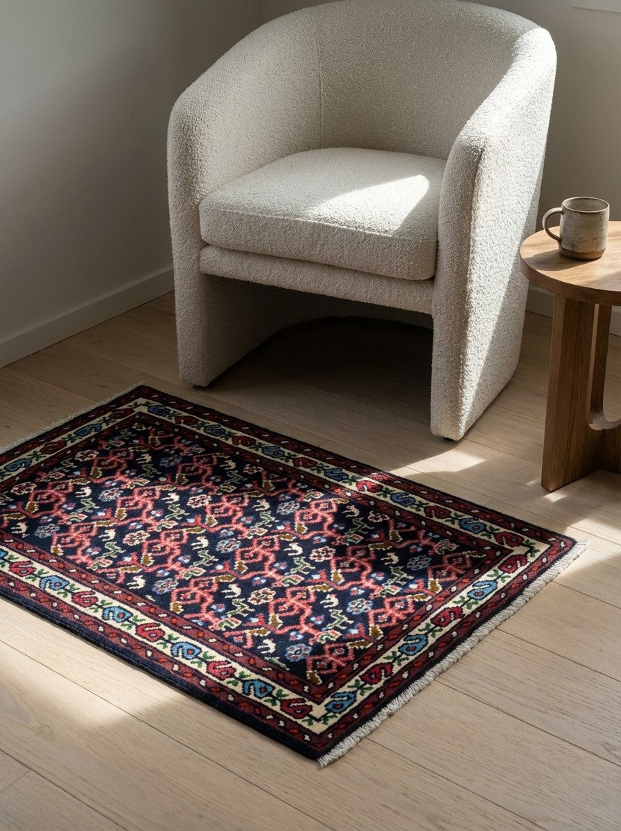 Hamadan — Hand-knotted, 63x96 cm, Blue, 100% Virgin Wool | Detail view