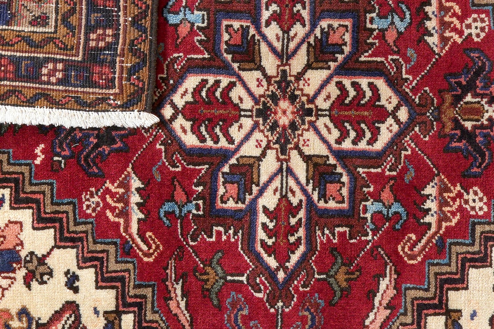 Mehrewan — Hand-knotted, 101x137 cm, Red, 100% Virgin Wool | View 7