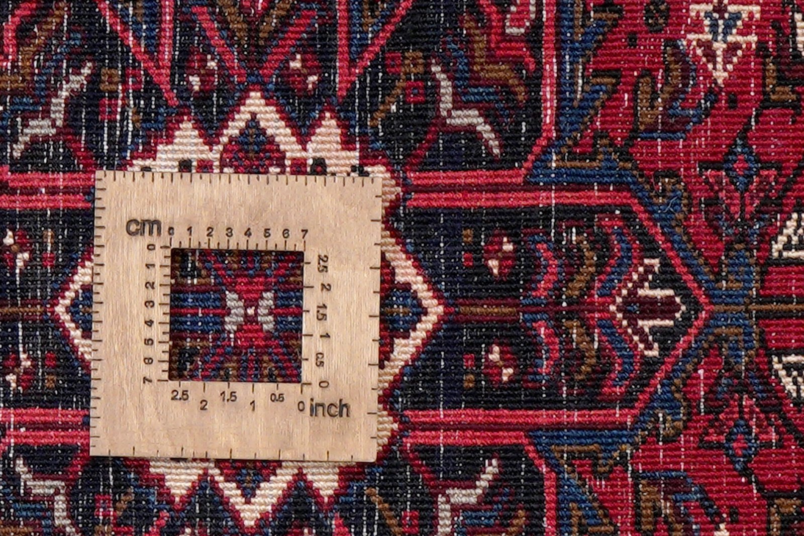 Mehrewan — Hand-knotted, 93x159 cm, Red, 100% Virgin Wool | View 8