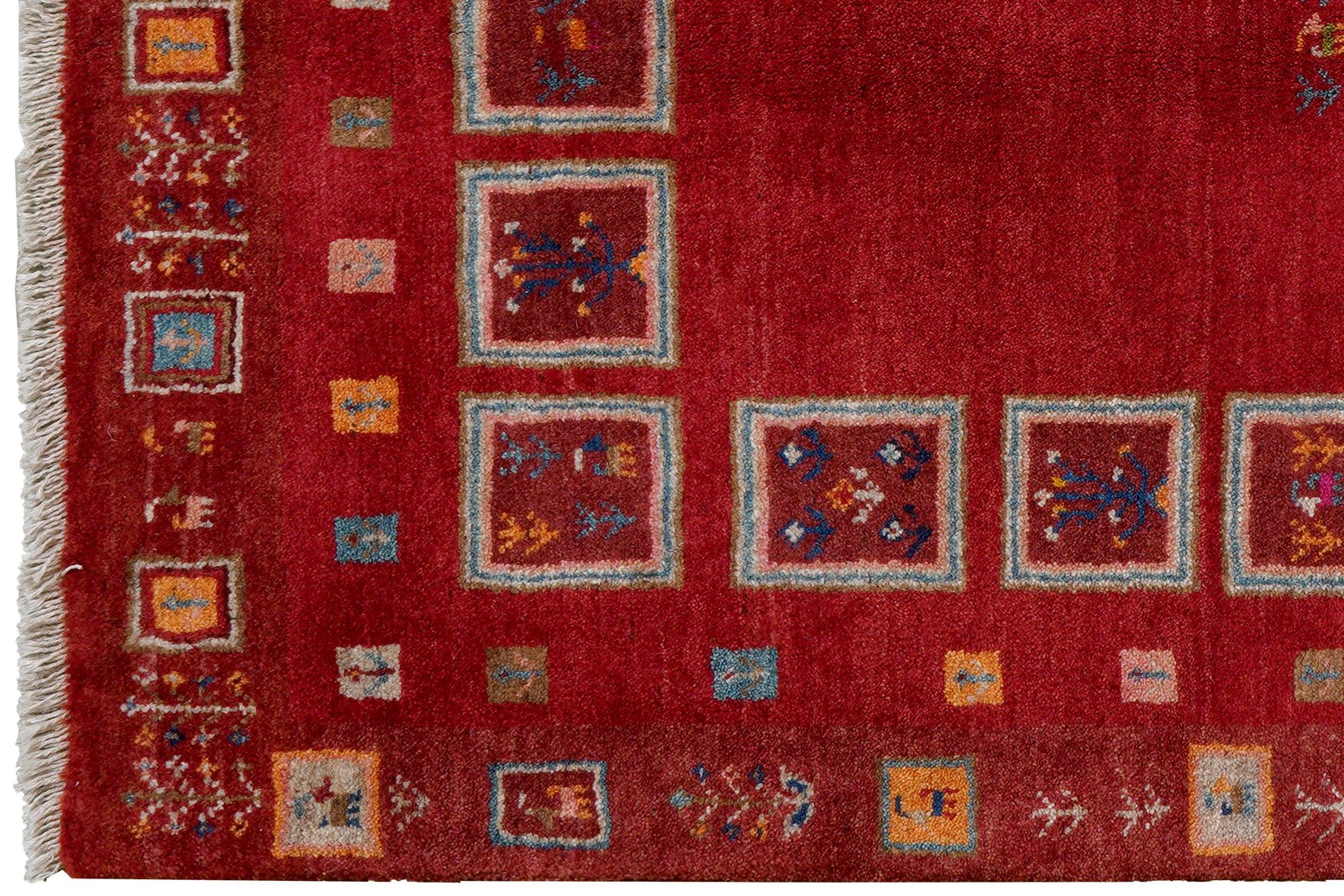 Rizbaf — Hand-knotted, 103x158 cm, Red, 100% Virgin Wool | View 3
