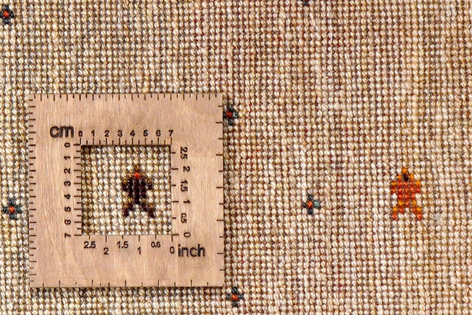 Gabbeh Sonnat — Hand-knotted, 103x153 cm, Beige, 100% Virgin Wool | View 8