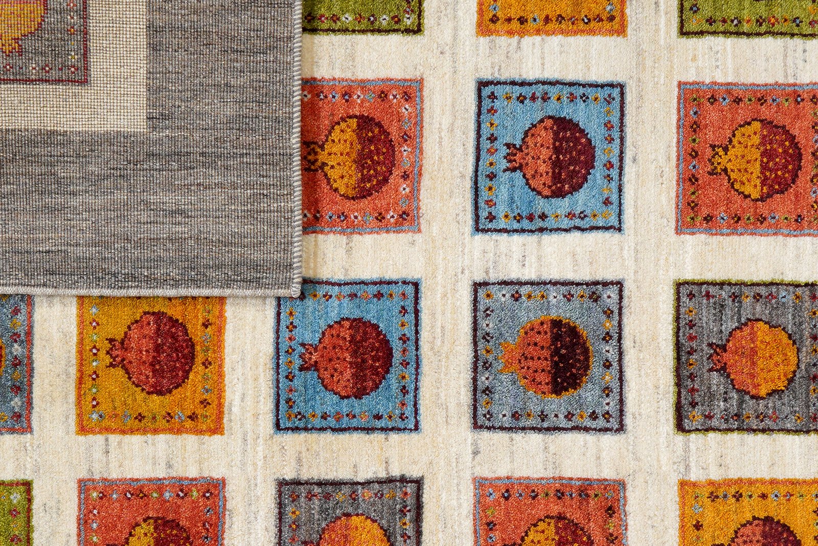 Rizbaf — Hand-knotted, 170x239 cm, Beige, 100% Virgin Wool | View 7