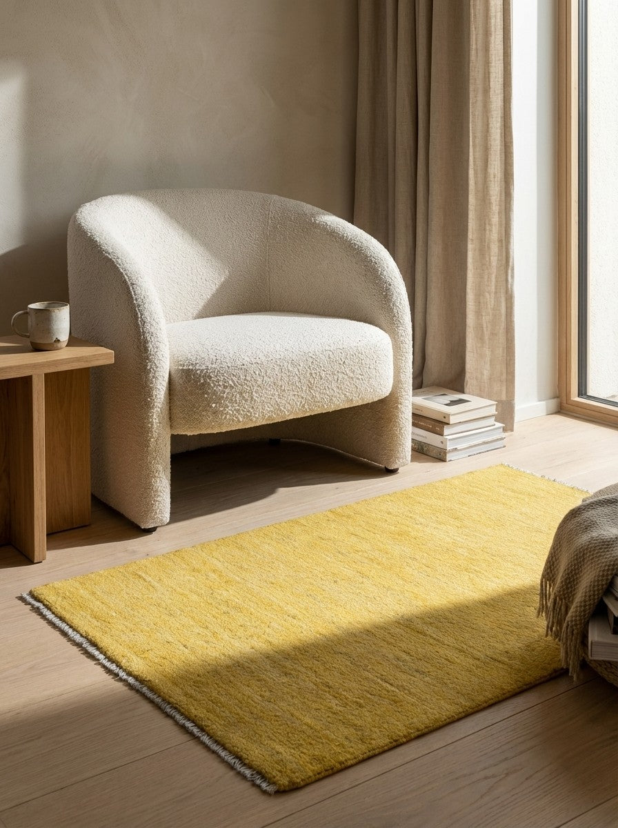Gabbeh — Hand-knotted, 82x119 cm, Yellow, 100% Virgin Wool | Detail view