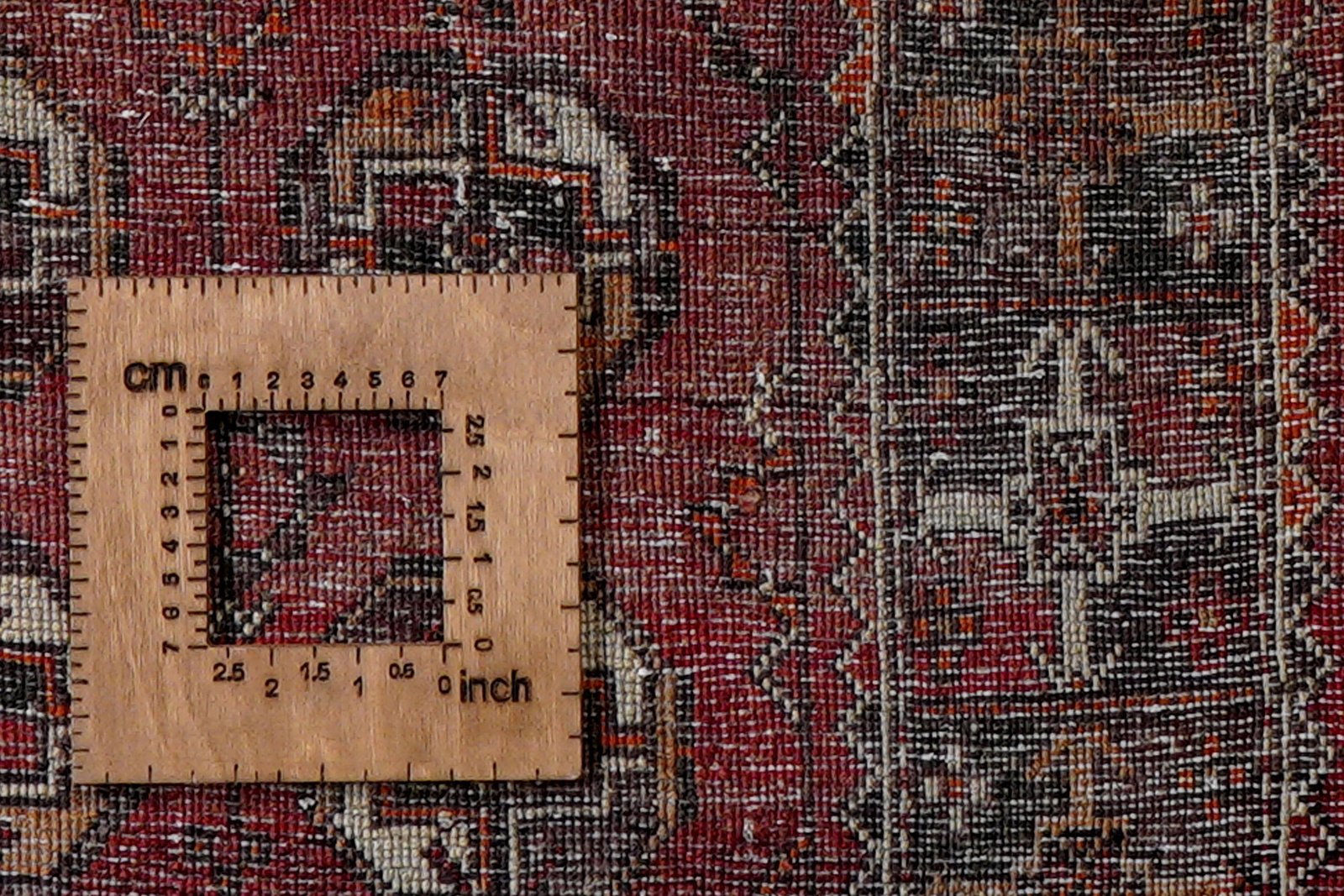 Heritage — Hand-knotted, 110x240 cm, Red, 100% Virgin Wool | View 8