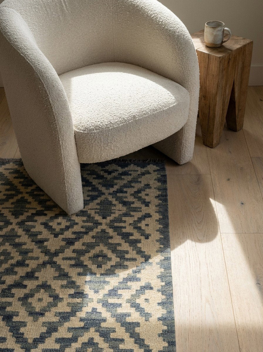 Kelim Gashgai — Handgefertigt, 200x84 cm, Beige, 100% Virgin Wool | Detail view