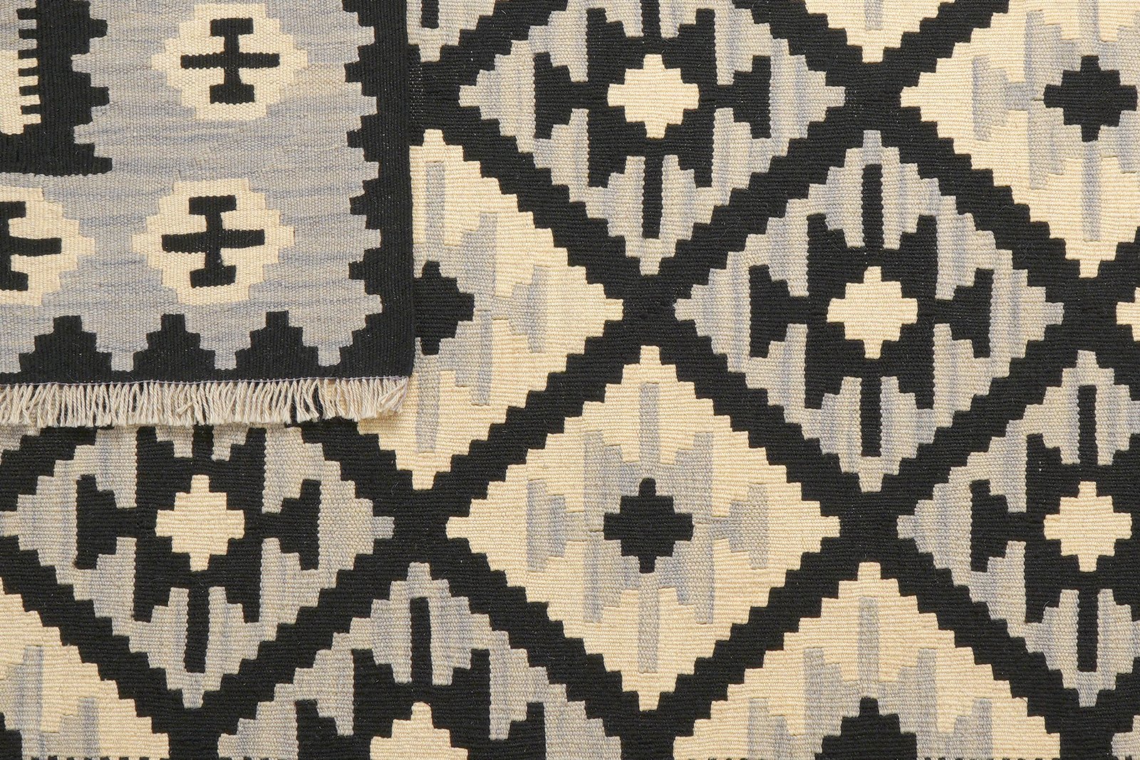 Kelim Gashgai — Handmade, 149x195 cm, Black, 100% Virgin Wool | View 6