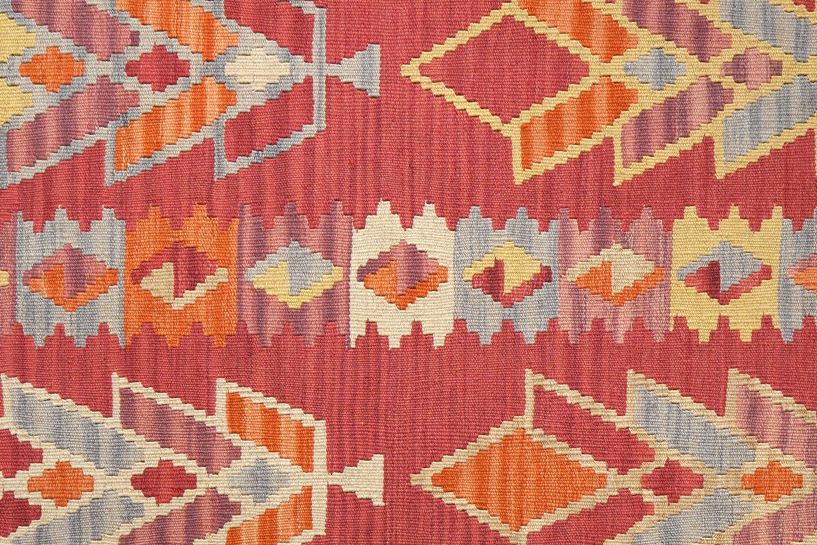 Kelim Gashgai — Handmade, 123x176 cm, Red, 100% Virgin Wool | View 5