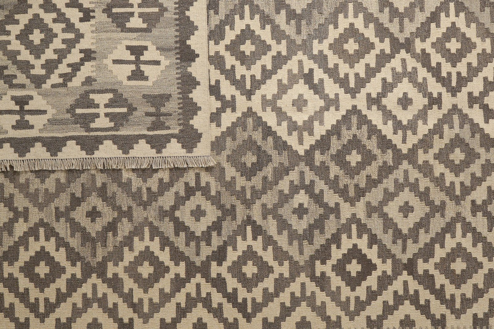 Kelim Gashgai — Handmade, 204x299 cm, Brown, 100% Virgin Wool | View 6