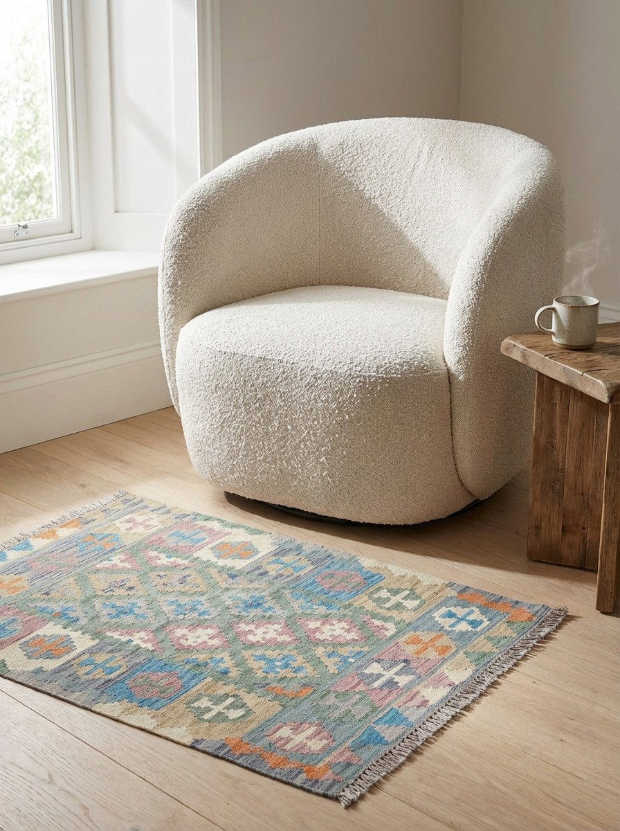 Kelim Gashgai — Handgefertigt, 150x108 cm, Bunt, 100% Virgin Wool | Detail view