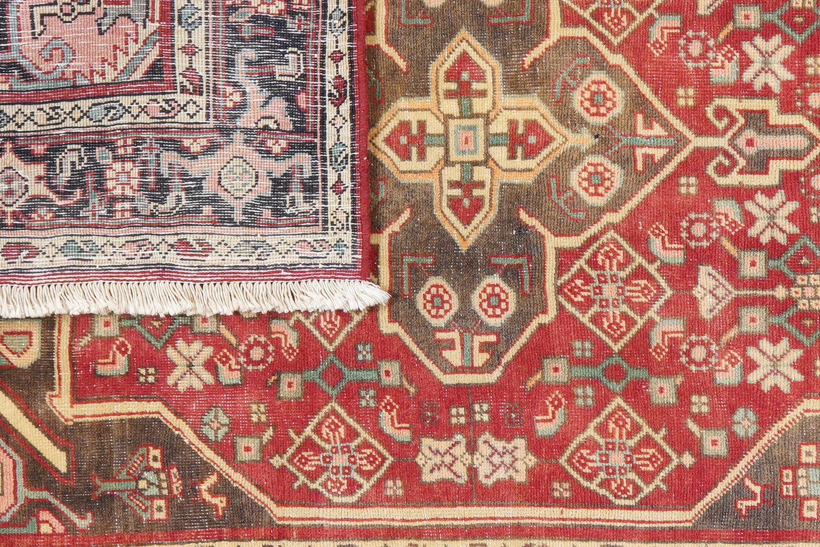 Heritage — Hand-knotted, 106x156 cm, Red, 100% Virgin Wool | View 7