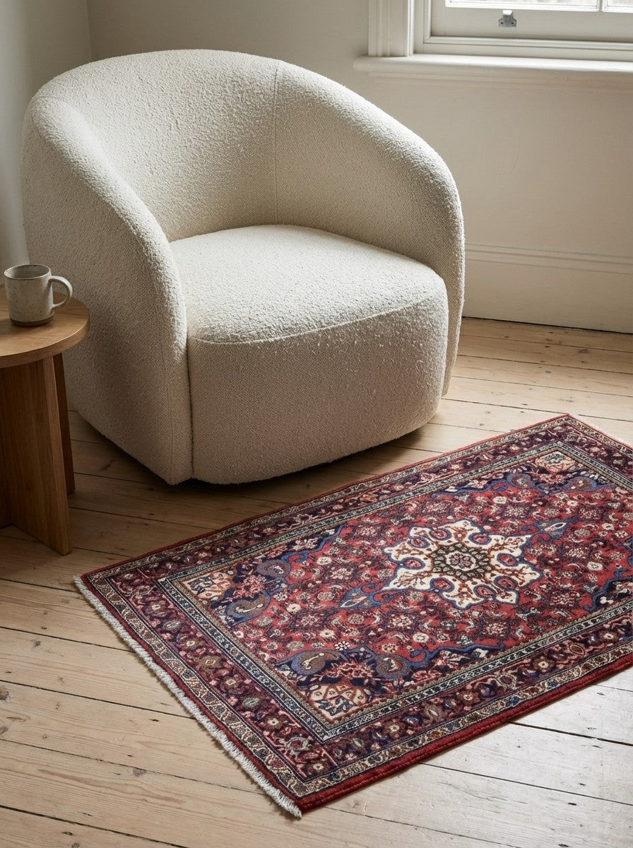 Bidjar Zandjan — Hand-knotted, 100x167 cm, Red, 100% Virgin Wool | Detail view