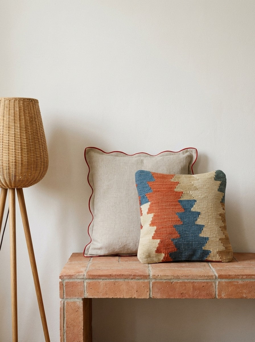 Kelim Kissen — Handmade, 40x40 cm, Multicolor, 100% Virgin Wool | Back view