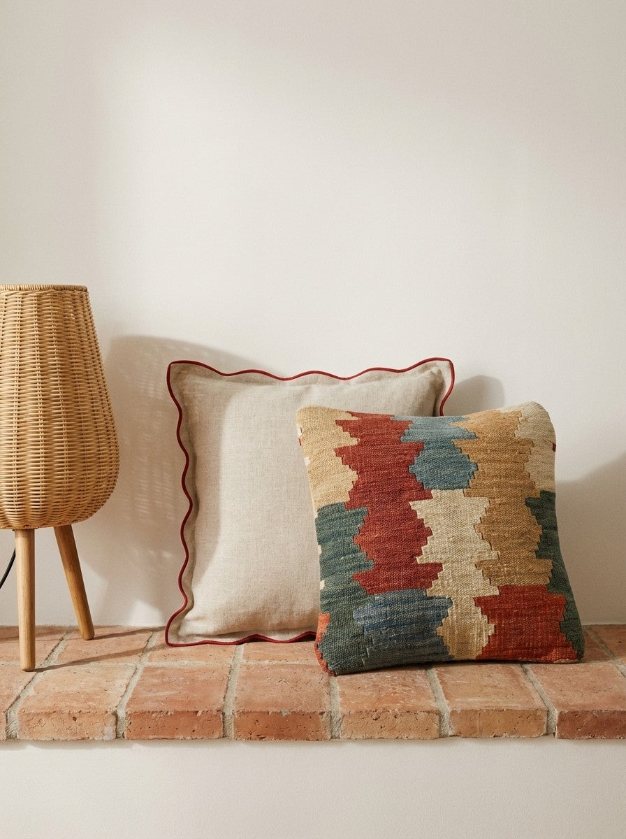 Kelim Kissen — Handmade, 40x40 cm, Multicolor, 100% Virgin Wool | Back view