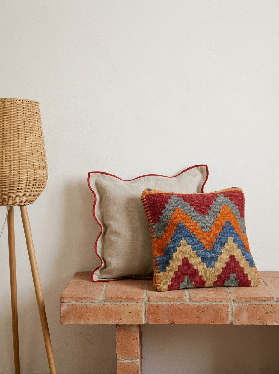 Kelim Kissen — Handmade, 40x40 cm, Multicolor, 100% Virgin Wool | Back view