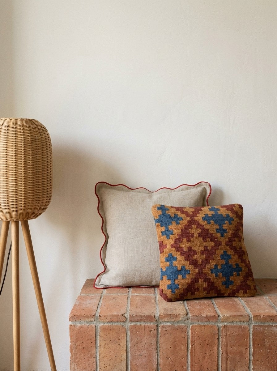 Kelim Kissen — Handmade, 40x40 cm, Multicolor, 100% Virgin Wool | Back view