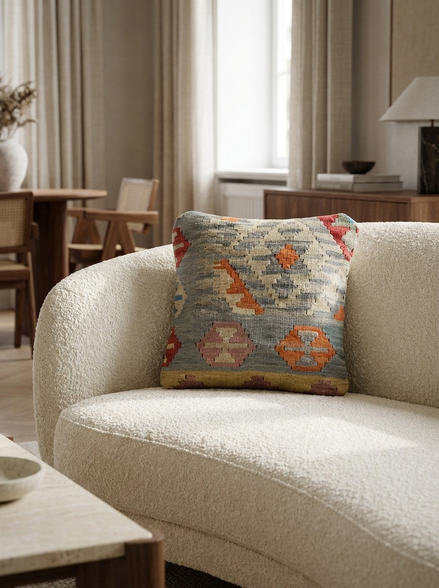 Kelim Kissen — Handmade, 40x40 cm, Multicolor, 100% Virgin Wool | Detail view
