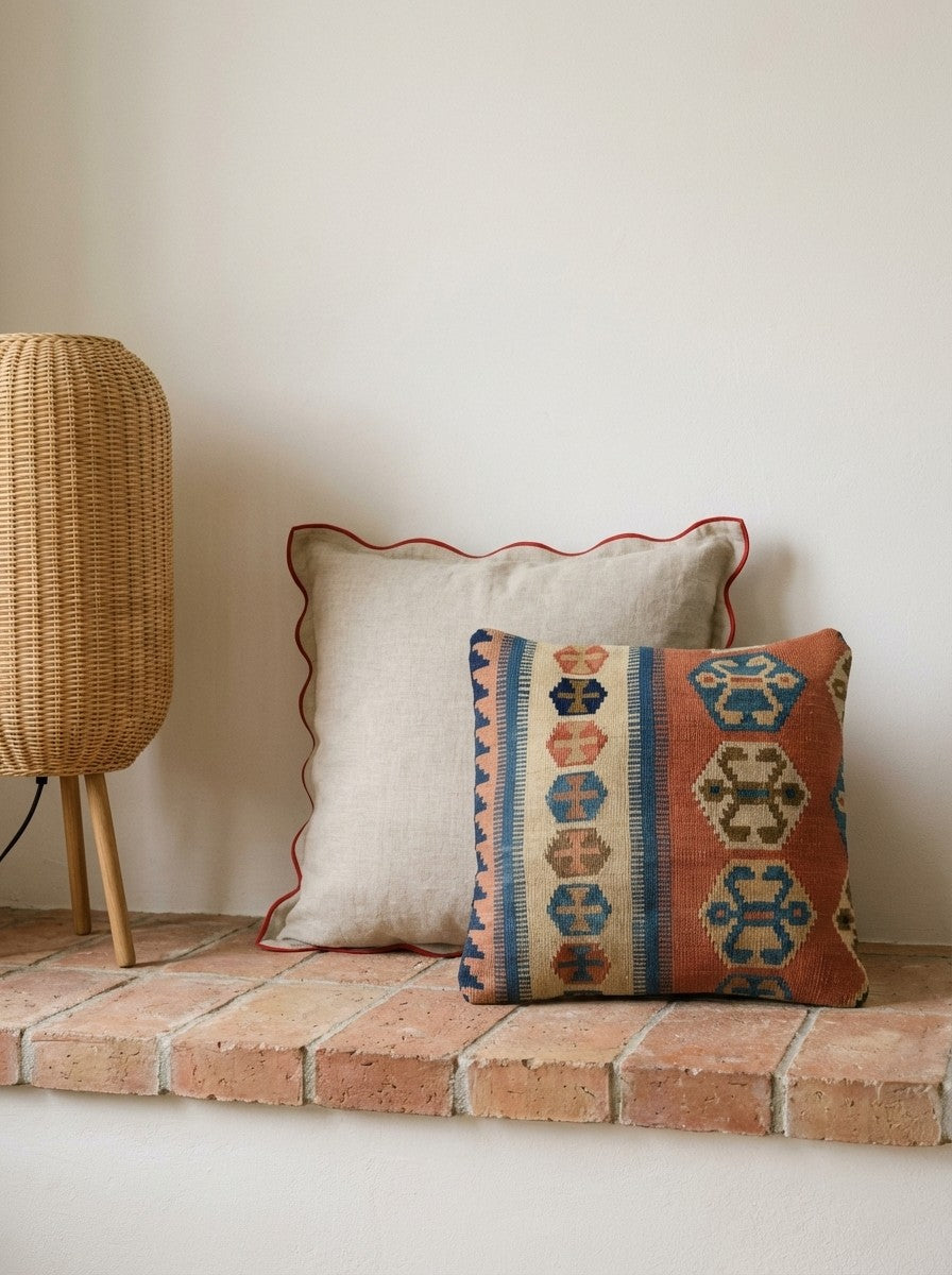 Kelim Kissen — Handmade, 50x50 cm, Multicolor, 100% Virgin Wool | Back view