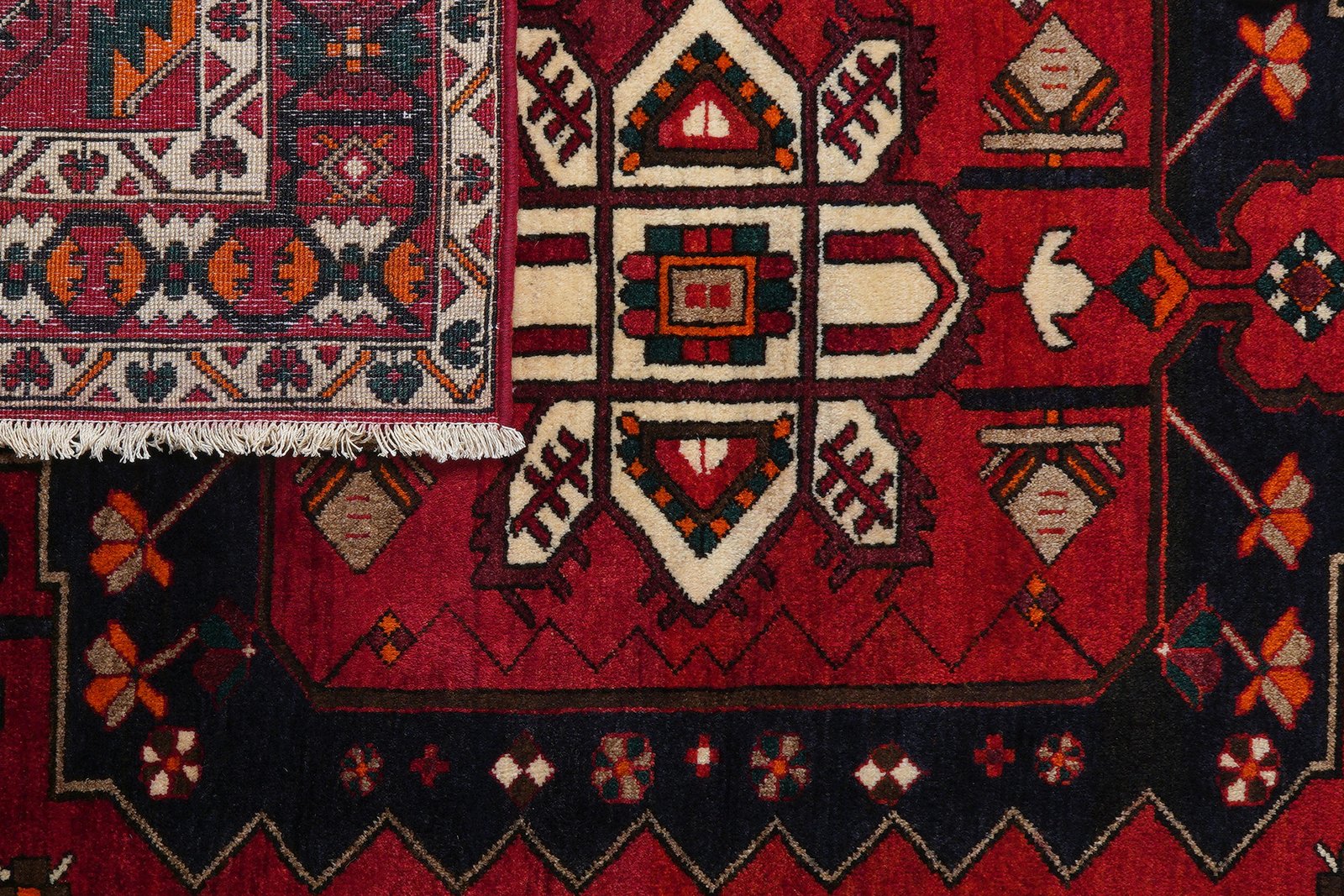 Bakhtiar — Hand-knotted, 153x197 cm, Blue, 100% Virgin Wool | View 7