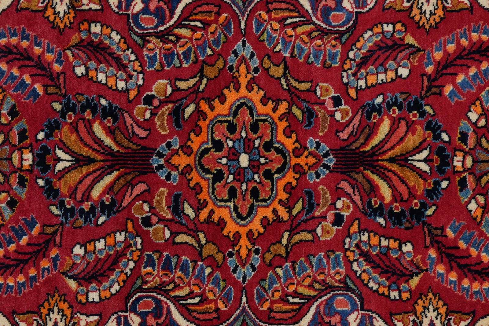 Lilian — Hand-knotted, 109x158 cm, Red, 100% Virgin Wool | View 6