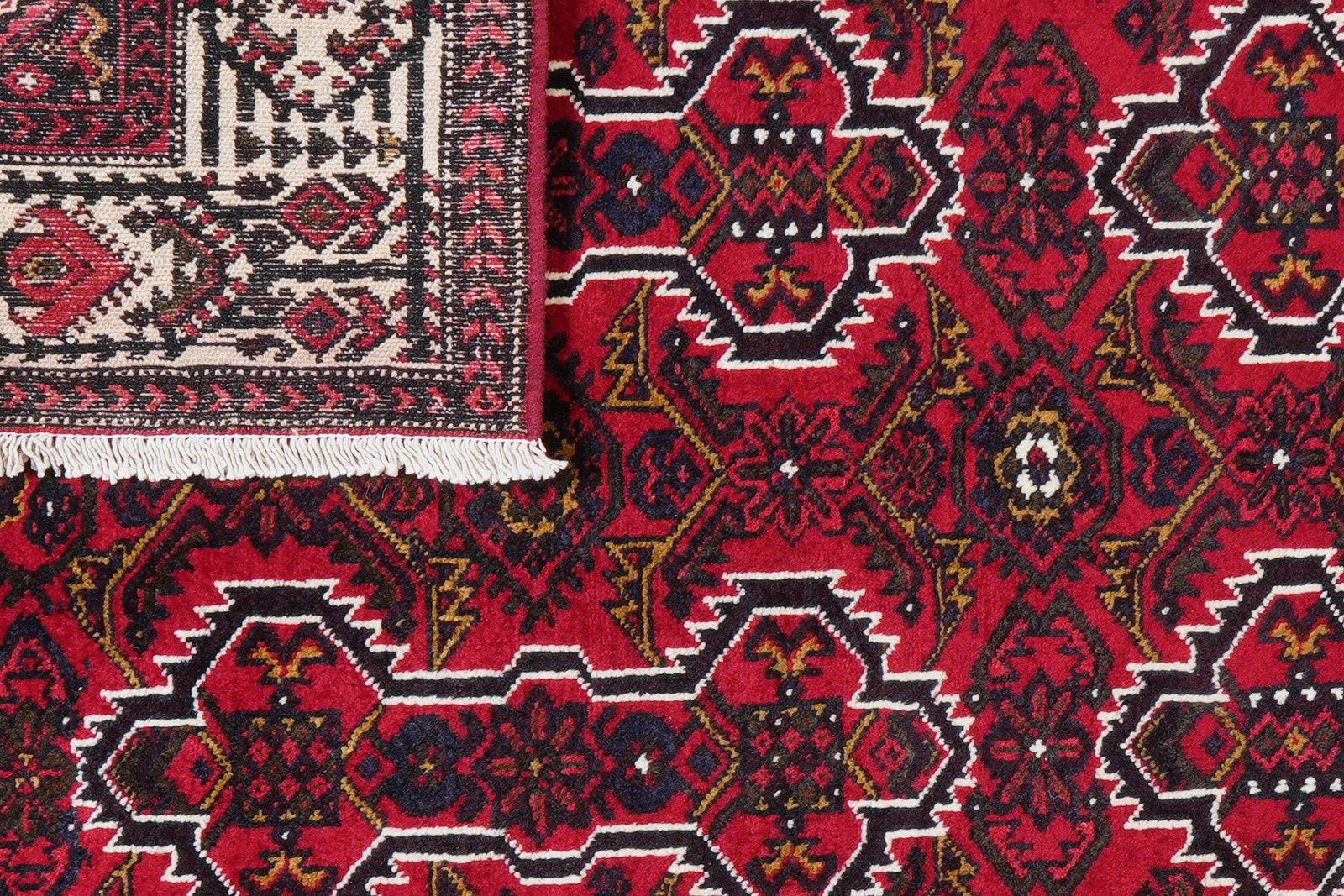 Bandereyhan — Hand-knotted, 113x156 cm, Red, 100% Virgin Wool | View 7