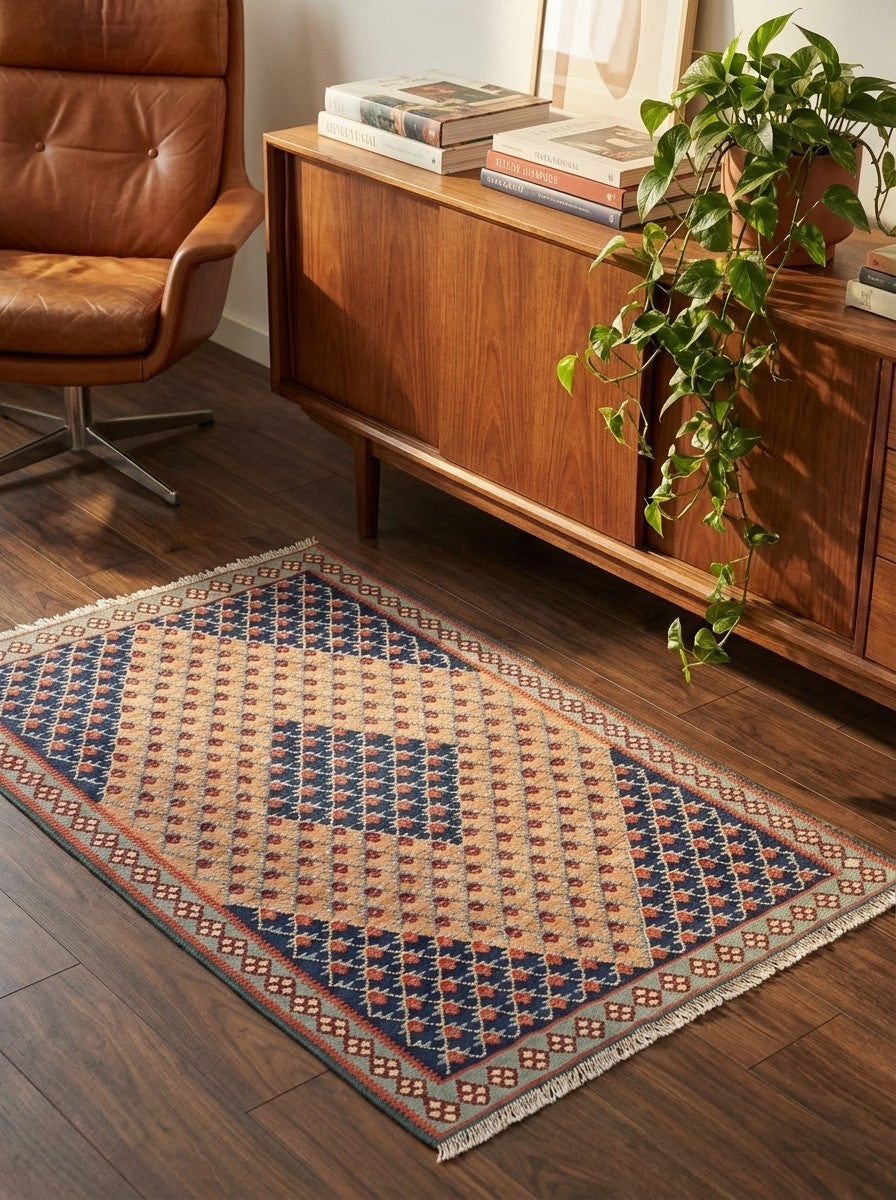 Kelim Senneh — Handmade, 102x154 cm, Beige, 100% Virgin Wool | Back view