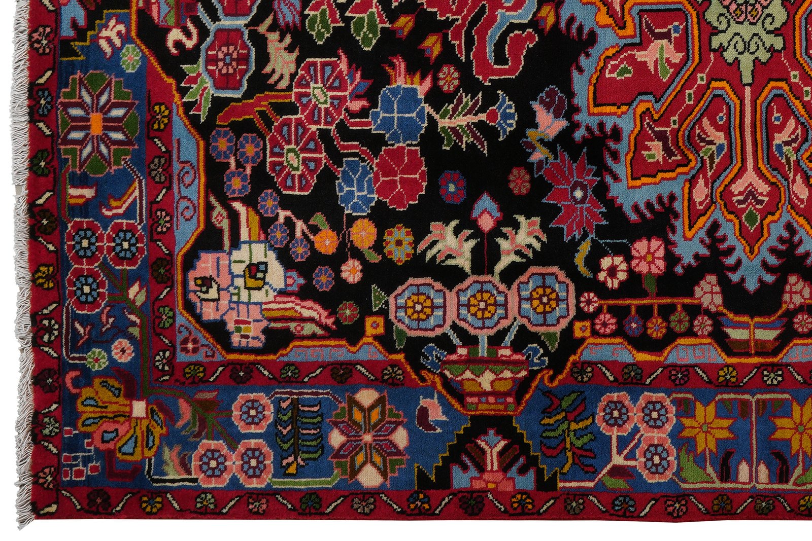 Nahavand — Hand-knotted, 153x197 cm, Black, 100% Virgin Wool | View 3