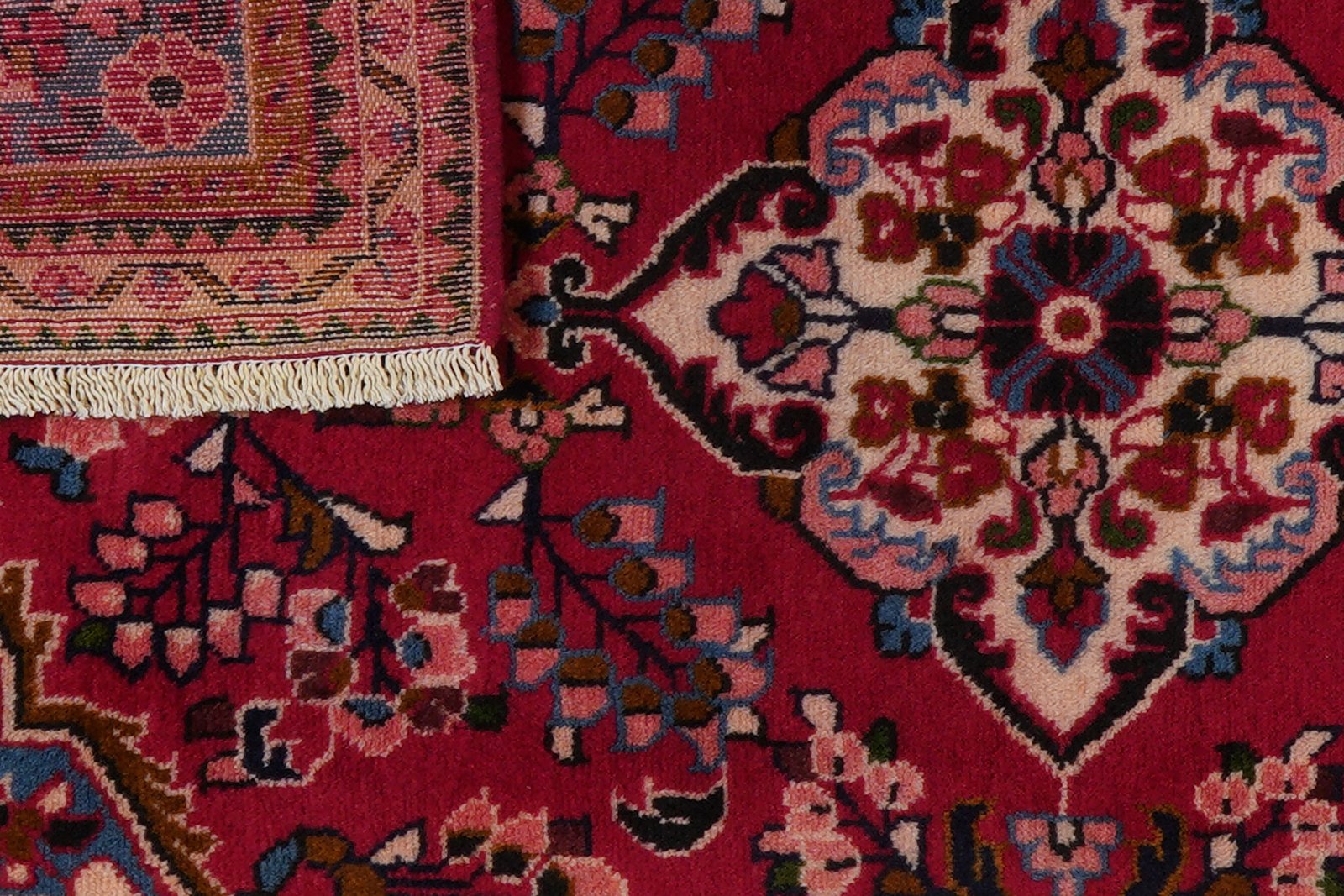Lilian — Hand-knotted, 70x126 cm, Red, 100% Virgin Wool | View 7
